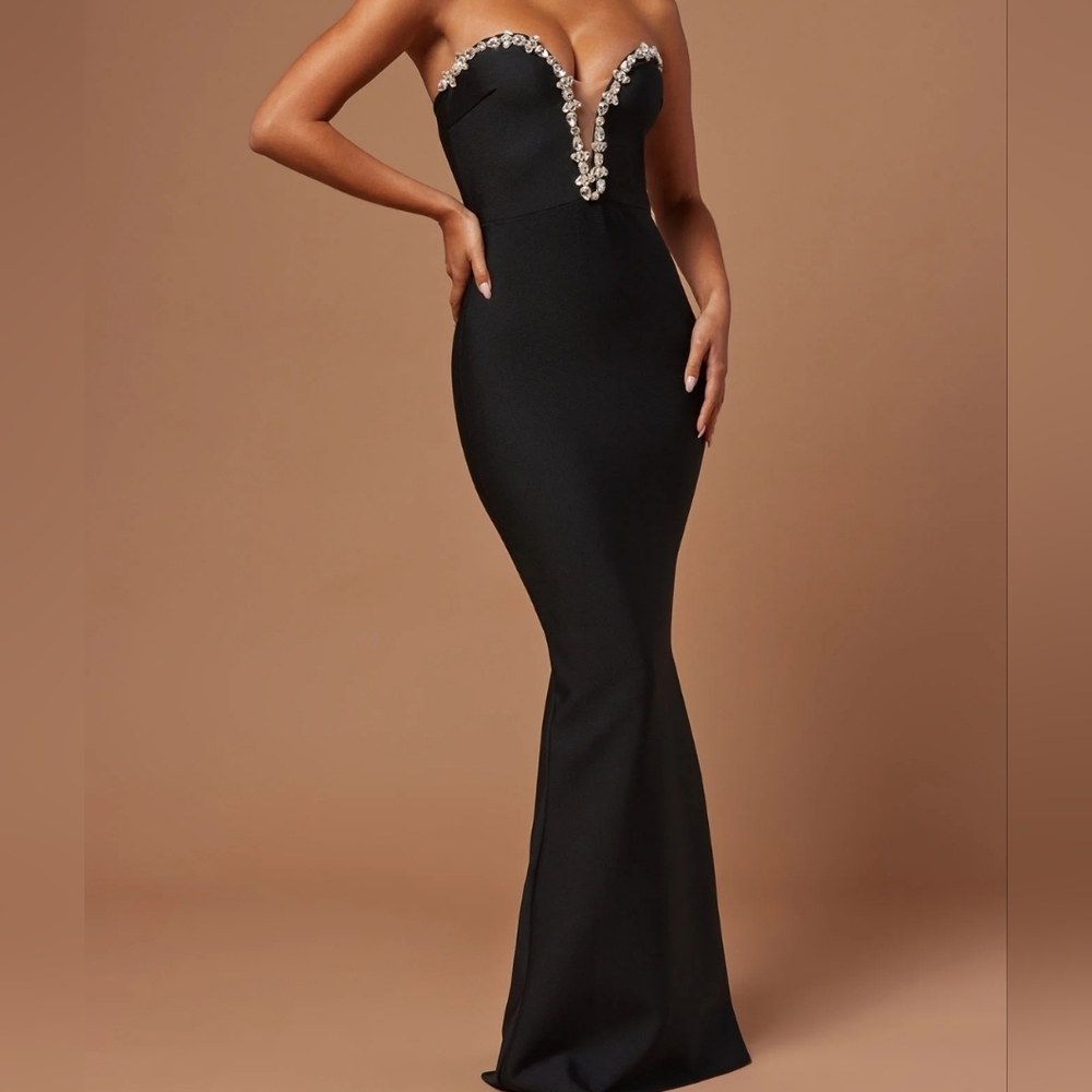 FASHION NOVA GOWN